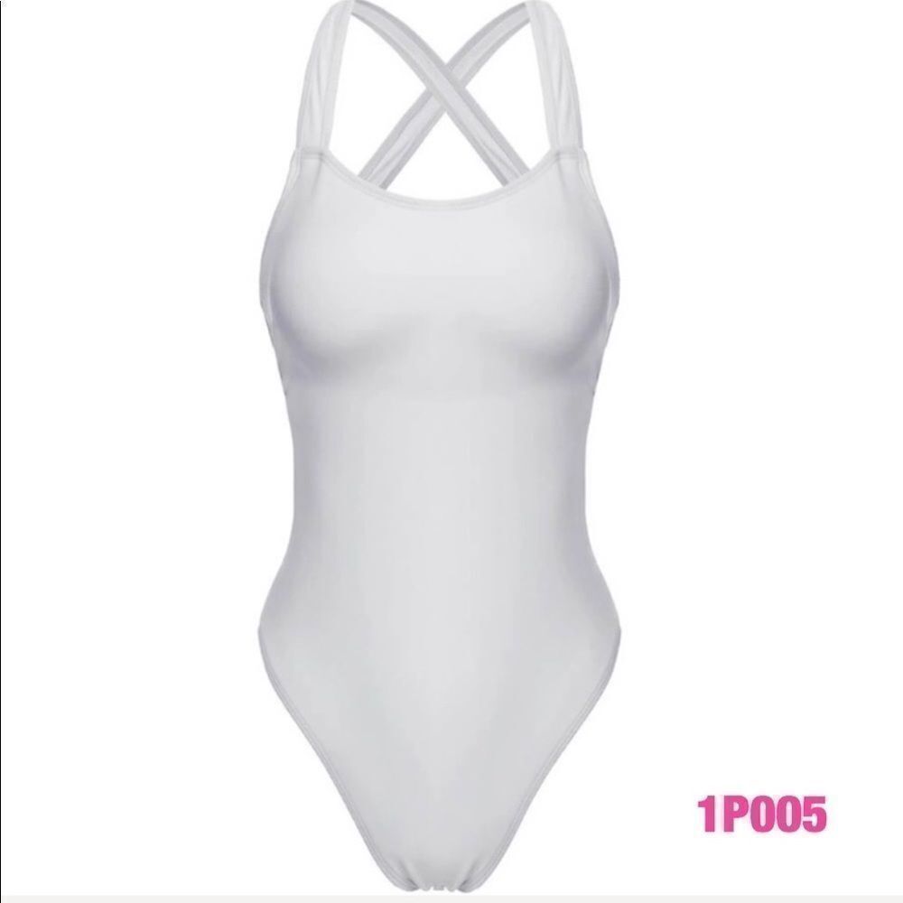 White 1-Piece Criss-Cross Back w/pads Monokini